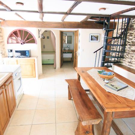Gites Des Esperelles Saint-Privat-de-Vallongue Quarto foto